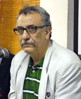 El poeta iraní Hassan Makaremi, en la UNEAC